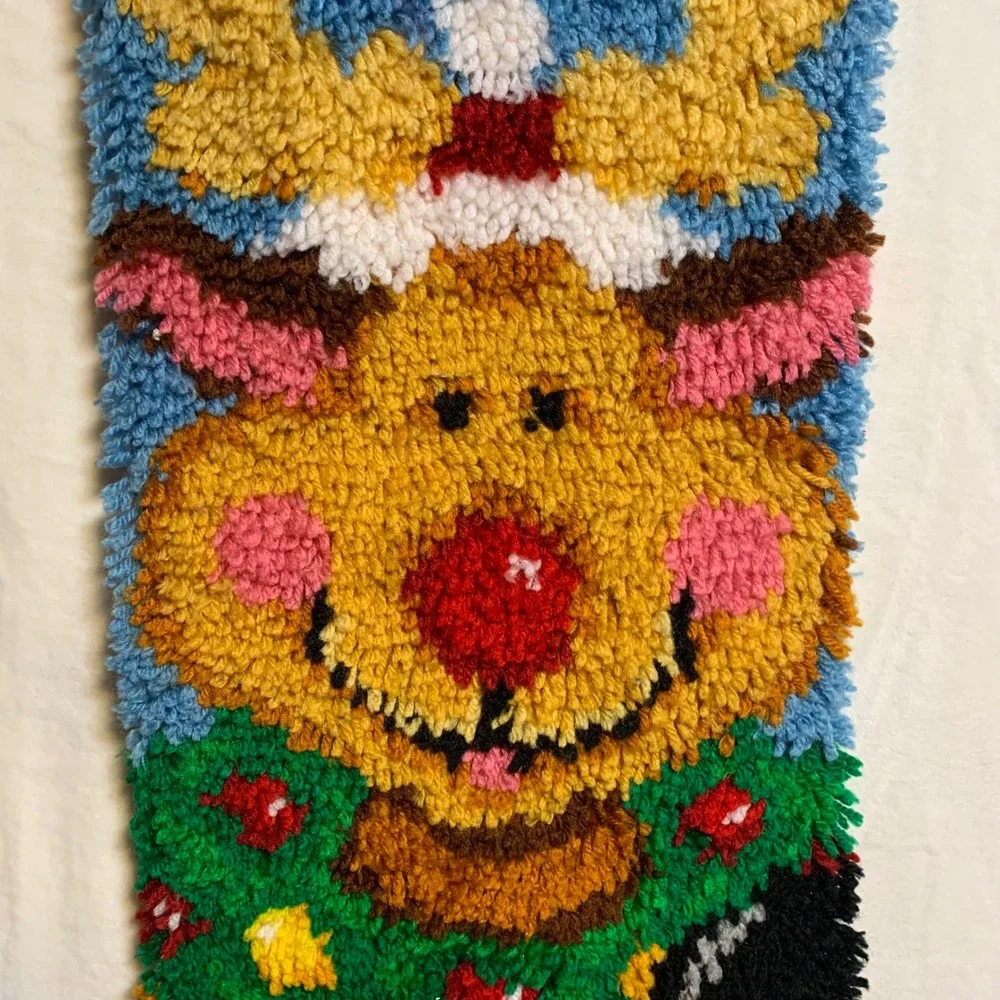 Vintage‎ Latch Hook Rug Reindeer Christmas Wall Hanging Jingle Bells 35x12 Decor